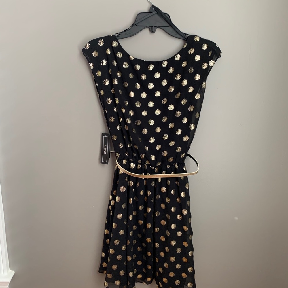 Dress - Picture 2 of 5